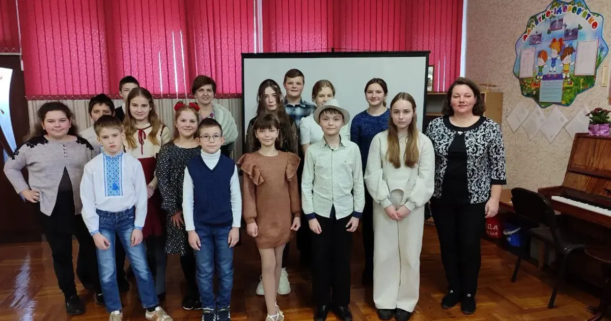 Джерело: Височанська школа мистецтв Височанська школа мистецтв провела святковий мініконцерт на порталі Gromada Group