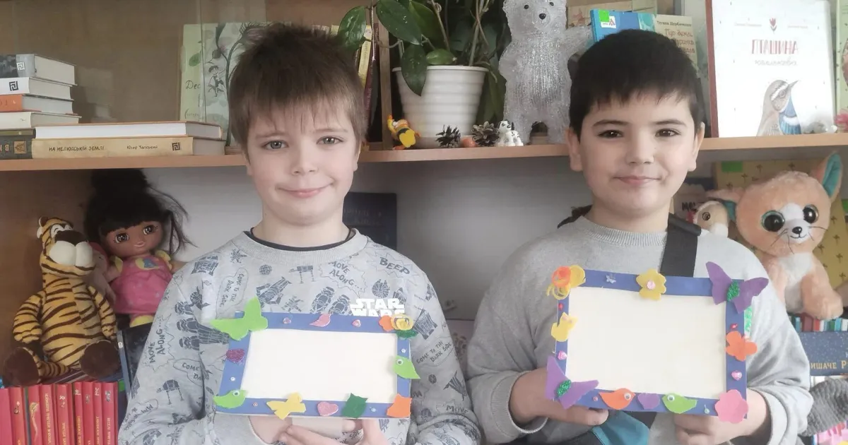Джерело: Юлія Давидова Ржавецька сільська бібліотека-філія провела для маленьких відвідувачів майстер-клас на порталі Gromada Group