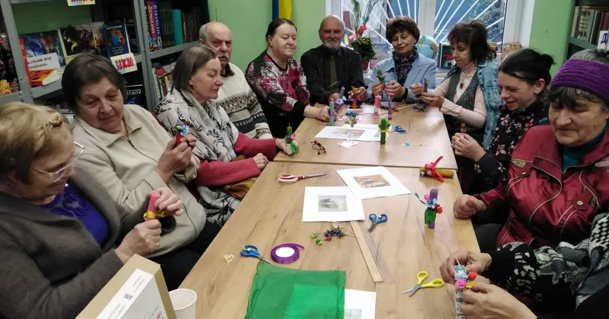 Джерело: Юлія Самойлова Покотилівська селищна бібліотека - філія для дорослих провела творчий майстер-клас на порталі Gromada Group