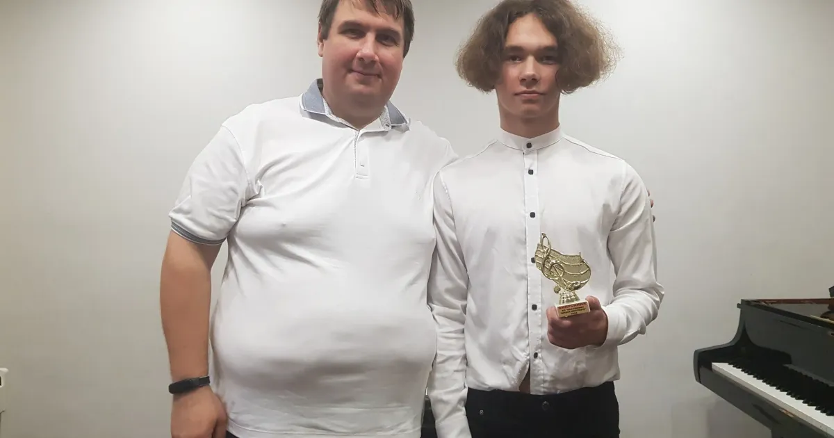 Джерело: Височанська селищна рада Юний бабаївець переміг на XІ Міжнародному конкурсі виконавців на народних інструментах «Арт-Домінанта-2024» на порталі Gromada Group