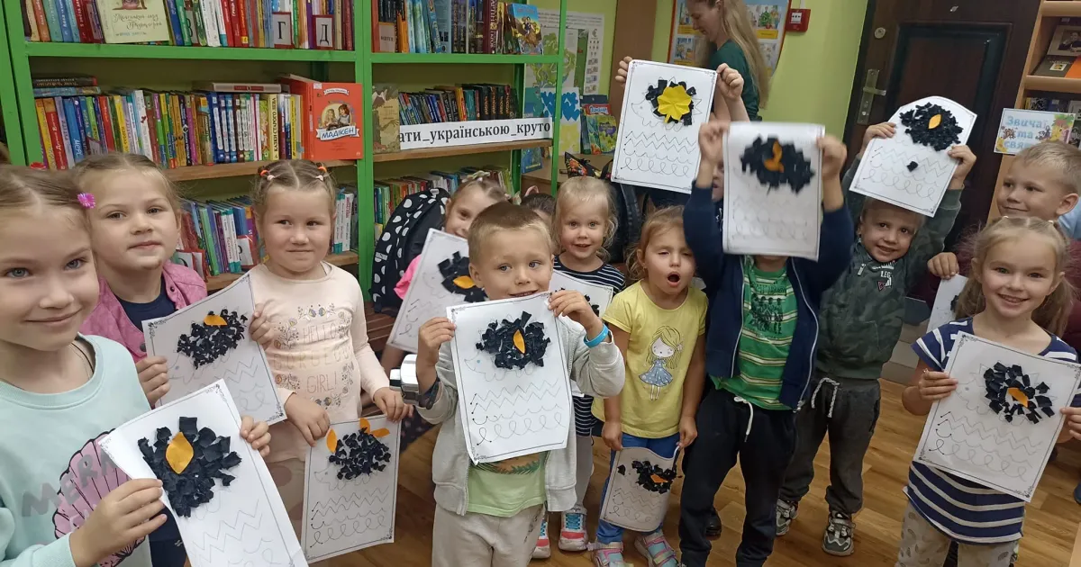 Фото: Покотилівська дитяча бібліотека Книгозбірня продовжує цикл цікавих заходів для своїх наймолодших читачів.