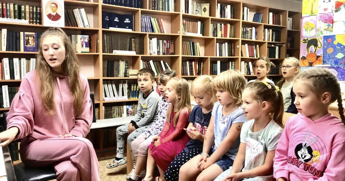 Автор фото: Надія Федорова У височанській бібліотеці відбулися традиційні заняття з вокалу для дітей на порталі Gromada Group