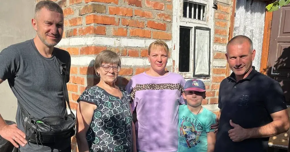 Джерело: Іван Михайличенко Багатодітні родини та малозабезпечені сім'ї ВПО Височанської громади отримали генератори на порталі Gromada Group