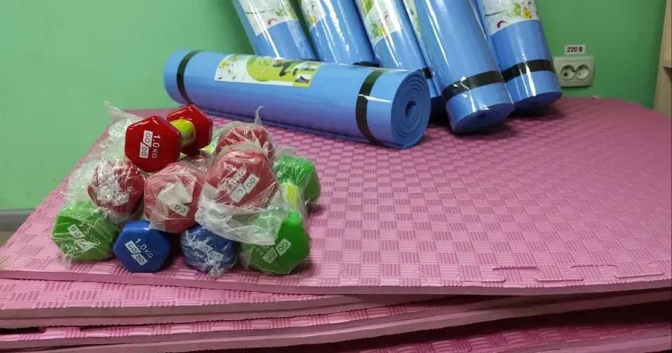 Джерело: Височанська селищна рада Мешканці Ржавця отримала спорядження для проведення занять з фітнесу на порталі Gromada Group
